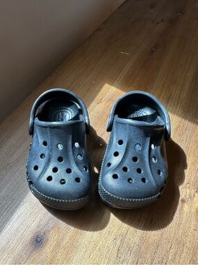 Black Toddler Crocs Size 6
